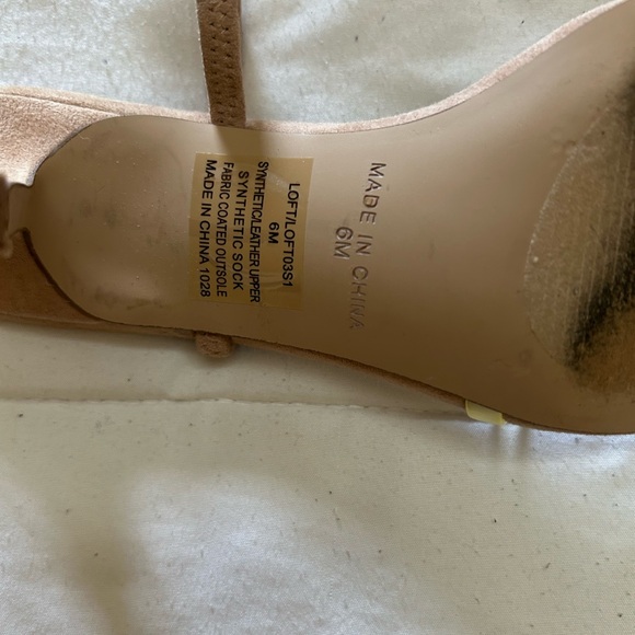 Steve Madden Tan Heels Sleek Two-Strap Design - Picture 5 of 5